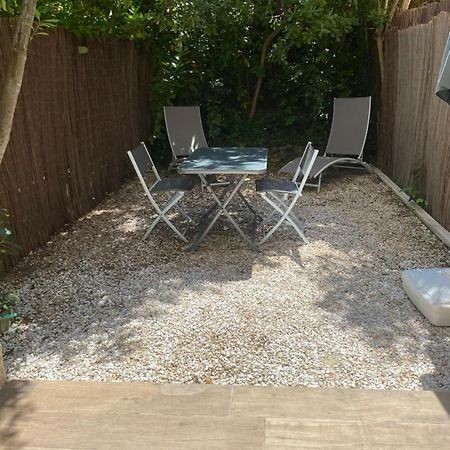 Little Garden Apartment Saint-Cyr-sur-Mer Exterior foto